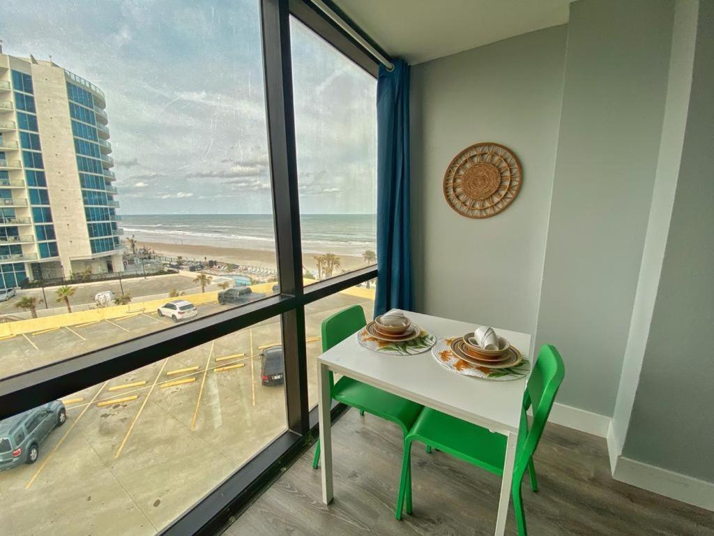 Ocean Side Inn Studios Daytona Beach Bagian luar foto